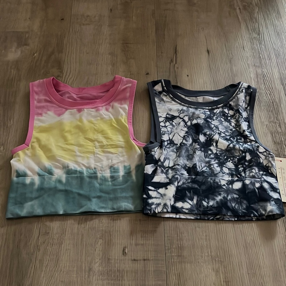 Target Colsie Athletic Tops (Size Small)